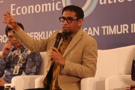 IDX CHANNEL ECONOMIC OUTLOOK : Pelindo IV Dorong Ekspor Indonesia Melalui Makassar New Port