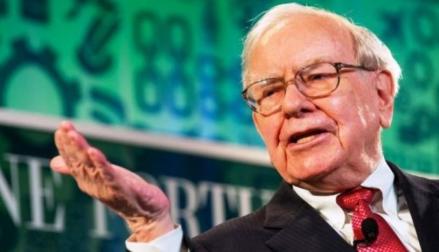Terus Merugi, Warren Buffet Jual Kepemilikan Saham di Empat Maskapai AS. (Foto: MNC Media(