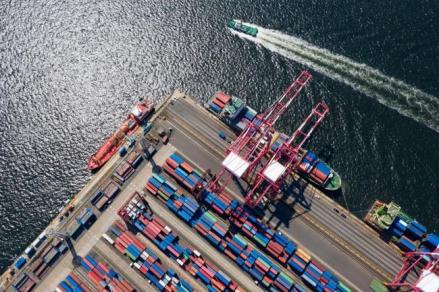 China Cetak Surplus Perdagangan Rp1.722 Triliun pada Maret 2025, Dampak Perang Tarif Belum Terasa