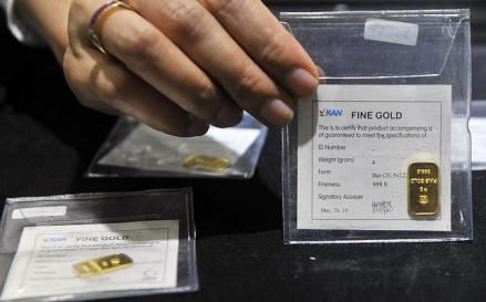 Bergerak Stagnan, Harga Emas Bertahan di Level Rp962.000. (Foto: MNC Media)