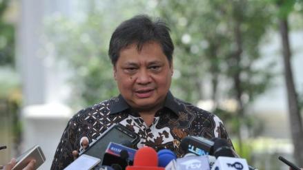 Airlangga Ingatkan Pembukaan Aktivitas Berjenjang Harus Disertai Prokes Ketat  (Dok.MNC Media)