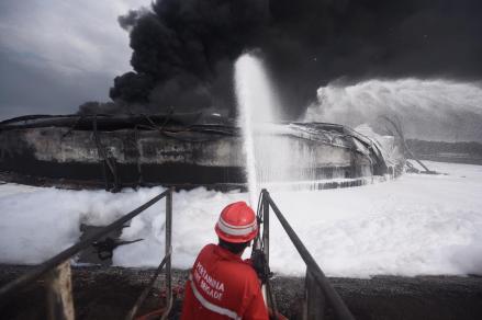 Kebakaran Kilang Minyak Balikpapan Sudah Padam, Penyebab Masih Dicari. (Foto: MNC Media)