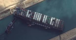 Megaship Ever Given disita oleh otoritas Mesir buntut dari insiden tersangkit sehingga sebabkan Terusan Suez macet. (Foto: Reuters)