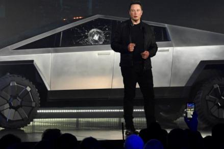 Elon Musk: Tesla Cybertruck Belum Produksi Massal hingga 2024 (FOTO: DOK MNC Media)