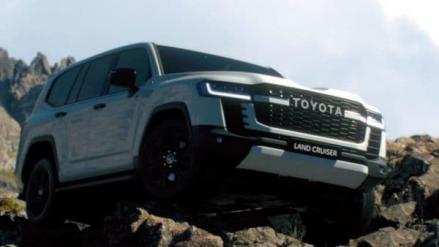 Jelang Perayaan HUT RI di IKN, Harga Sewa Alphard hingga Land Cruiser Tembus Rp50 Juta per Hari. Foto: MNC Media.
