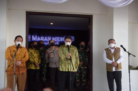 Menteri Koordinator Bidang Perekonomian Airlangga Hartarto pada Jumat (13/8) mengunjungi salah satu desa di Lampung