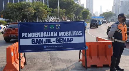 Dishub DKI Jakarta meniadakan kebijakan ganjil-genap saat libur Paskah, Jumat (18/4/2025).