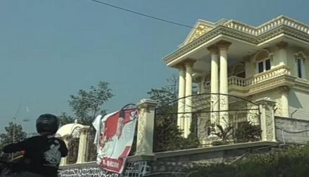 Dedi Mulyadi Kaget Rumah Pribadi Kepala Desa seperti Sultan