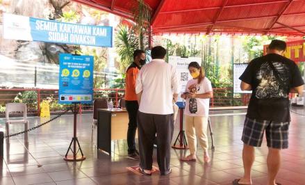 Banyak wisatawan yang datang di Kota Batu ditolak masuh tempat wisata akibat kendala usia yang berada di bawah 12 tahun. (Foto: MNC Media)