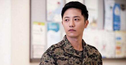 Aktor Jin Goo telah dinyatakan positif Covid-19 oleh agensinya. (Foto: Hello Kpop)