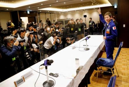 Pulang dari Luar Angkasa, Crazy Rich Jepang: Seperti Naik Shinkansen  (Dok.Reuters)