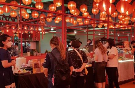 Rasakan Suasana Imlek di Chinese Market dengan Ribuan Lampion di Mal Taman Anggrek. (Foto: Dok/Manajemen MTA)