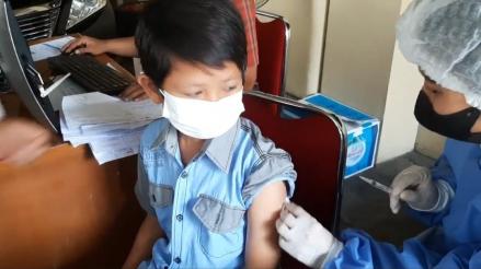 Tarik Perhatian, Vaksin Anak di Matraman Dapat Sepeda dan Tas Sekolah