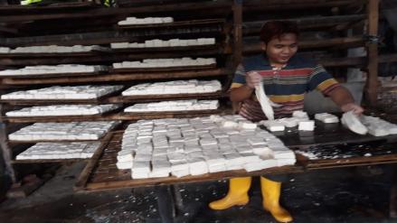 Mogok Produksi, Penjual Tahu Tempe di Pasar  KBB Keluhkan Tak Ada Pemasukan