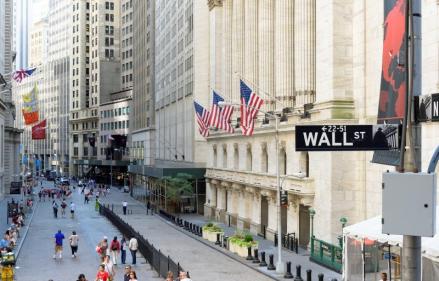 Wall Street Sepekan Diwarnai Rebound dan Siap Hadapi Inflasi Utama. (Foto: MNC Media)