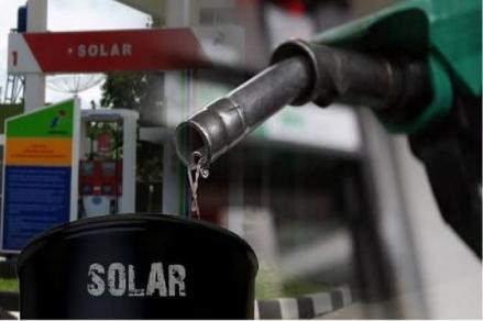 Sudah Seminggu Solar Subsidi Langka, Puluhan Petani di Bekasi Demo. (Foto: MNC Media).