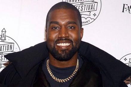 Kanye West dikabarkan kehilangan kontrak senilai USD20 juta di Jepang usai aksi kontrovesial sang istri Bianca Censori di Grammy Awards. (foto: MNC TV)