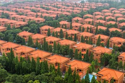Menguak Kisah Desa Huaxi China, Permukiman Terkaya di Dunia. (Foto MNC Media)