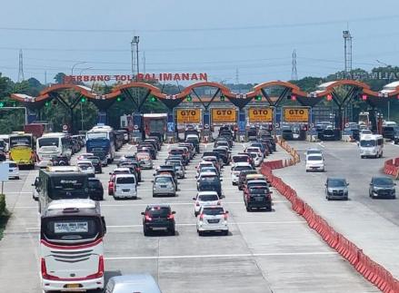 22 Ribu Kendaraan Keluar GT Palimanan, Kemacetan Sudah Terurai (Dok.MNC)