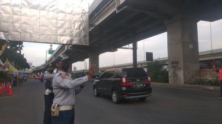 Jelang Malam Takbiran, Jalur Kalimalang Terpantau Ramai Lancar