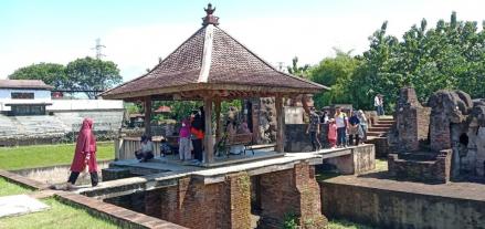 Goa Sunyaragi Cirebon