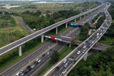 Usut Dugaan Korupsi Tol Japek II, Tiga Karyawan Waskita (WSKT) Diperiksa (Foto MNC Media)