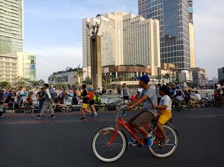 Daftar Rekomendasi Tempat Parkir Car Free Day Sudirman, Bisa untuk Mobil dan Motor. (Foto: MNC Media)