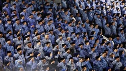 Airlangga Benarkan Gaji PNS Bakal Naik Lagi di 2025