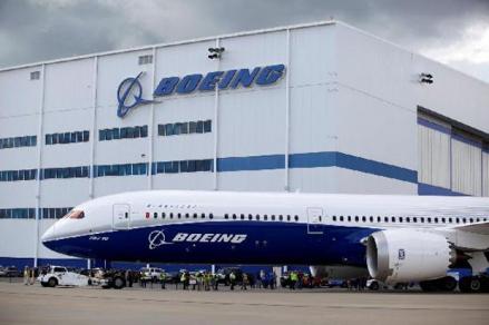 Saham Boeing Malah Turun Usai China Setuju Beli 200 Pesawatnya. Foto: AP.