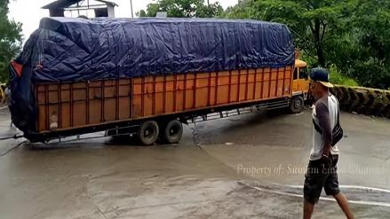 Penghasilan YouTube Channel Sitinjau Lauik Truck Video, Capai Rp802 Juta  Per Bulan (Foto: MNC Media)