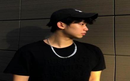 Intip Kekayaan Willie Salim, Seleb TikTok yang Rajin Borong Isi Toko. (Foto: YouTube)
