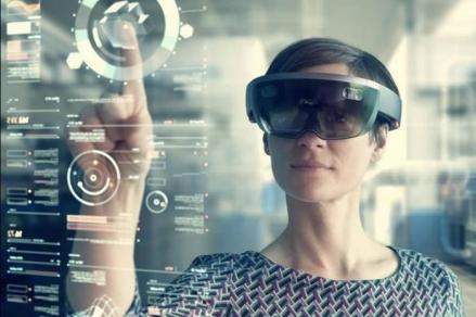 Meta Platforms resmi menanamkan investasi besar di startup  kecerdasan buatan (AI), Scale AI. (foto: iNews Media)