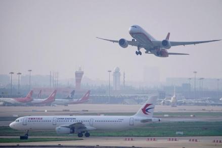 China Perlonggar Kebijakan Covid-19, Masa Suspensi Pesawat Jadi Lebih Pendek. (Foto: MNC Media)