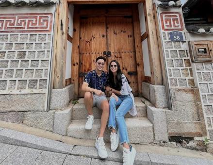 Penyanyi Maudy Ayunda belum lama ini menyambangi kampung halaman sang suami, Jesse Choi yakni Korea Selatan.