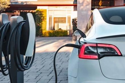 Indonesia and Australia Agree to Advance Cooperation on EV Battery Manufacturing. (Foto: MNC Media)