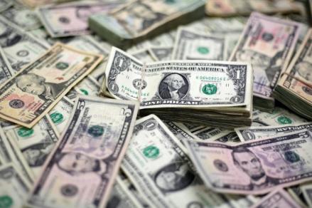 5 Negara yang Pernah Mengalami Fenomena Hujan Uang, Bikin Geger