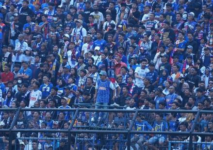Jadi Penopang Ekonomi Klub Bola, Berkah Jersey dari Suporter. (Foto: Instagram @evhandimas)