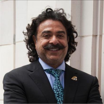 Siapa sangka, Shahid Khan Dulu Tukang Cuci Piring Kini Berharta Rp164 Triliun. (Foto: Forbes).