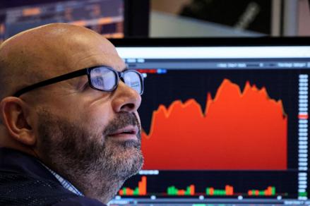 Wall Street Dibuka Merah di Awal 2024, Tertekan Kenaikan Yield Obligasi. (Foto: MNC Media)