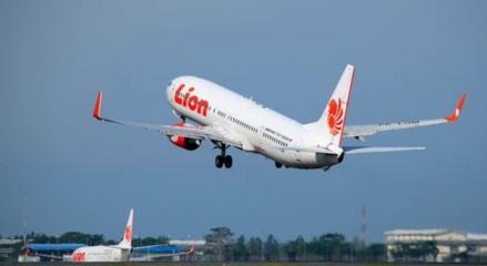 Tabrak Garbarata Bandara Mopah Merauke, Lion Air Minta Maaf dan Tawarkan Refund (FOTO:MNC Media)