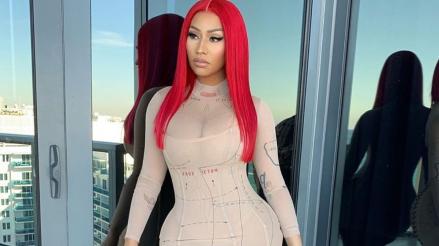 Nicki Minaj diketahui merupakan salah satu selebriti yang paling sering menyewa mobil sport.