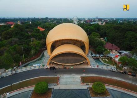 Habiskan Libur Lebaran, 13 Ribu Pengunjung Padati TMII (Foto Kementerian PUPR)