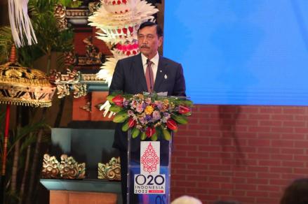 Demi Kelestarian Laut, Luhut Ajak Semua Pihak Terapkan Prinsip O20