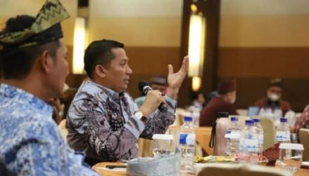 Resmi Ditahan KPK, Bupati Meranti Minta Maaf ke Warganya: Saya Khilaf. (Foto MNC Media).