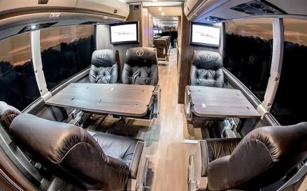 Daftar Bus VIP Mewah yang Fasilitasnya Mirip Jet Pribadi, Tarif Mulai Rp300 Ribu (Dok.Traveling lifestyle)