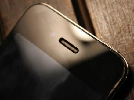 5 Cara Mengatasi Speaker HP yang Kemasukan Air, Dijamin Ampuh (Foto: MNC Media)