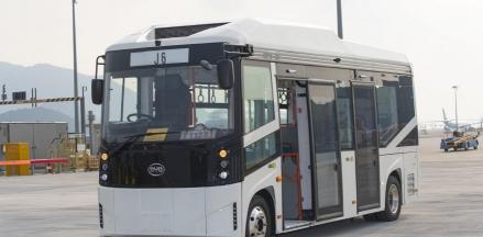 Jadi Shuttle Bandara, Bus Otonom Pabrikan BYD Tiba di Airport Hong Kong (Dok.IOT World Today)