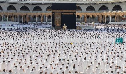 Umat Muslim Jabar Tolak Rencana Biaya Haji Jadi Rp69 Juta. (Foto: MNC Media)