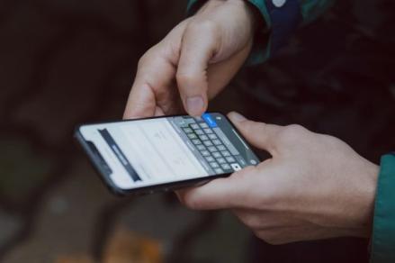 4 Cara Pakai Pulsa Darurat Telkomsel Terbaru 2023, Mudah Banget. (Foto: MNC Media)