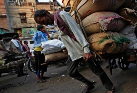 Cerita Inspiratif Tentang Ayah, Rela jadi Kuda-kudaan Dibayar Rp12 Ribu. (Foto: Cerita Inspiratif Tentang Ayah)